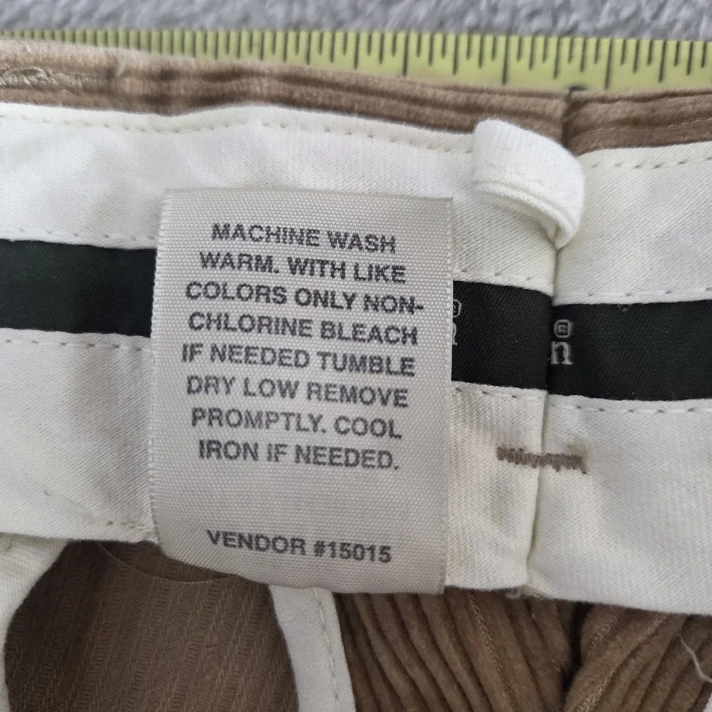 LL Bean Men's 35 (Fits 34x3) Corduroy Khaki Beige/Tan Pleated Cuffed Flap Pocket